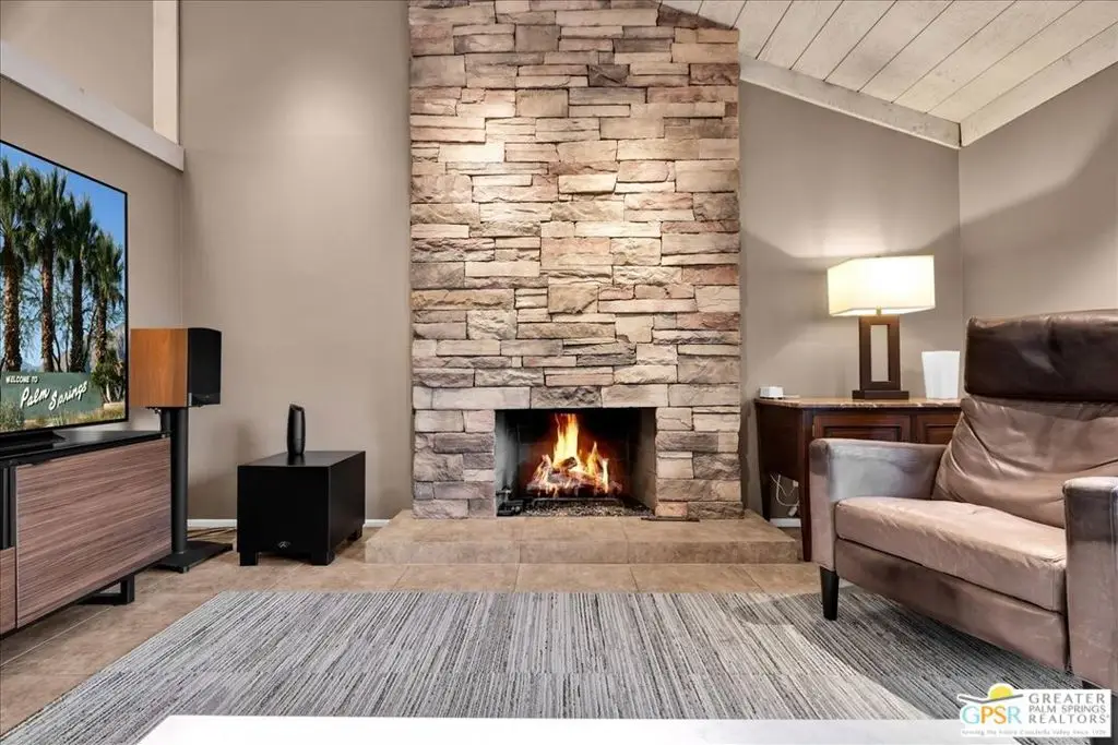 2355 S Gene Autry Trail #D, Palm Springs, CA 92264 - #1