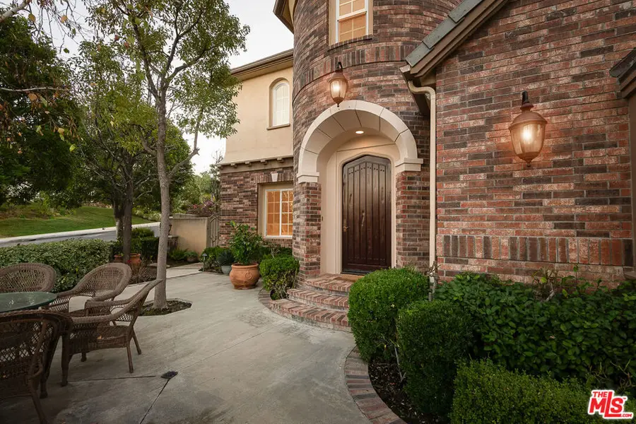 26706 Provence Drive, Calabasas, CA 91302 - Image #2