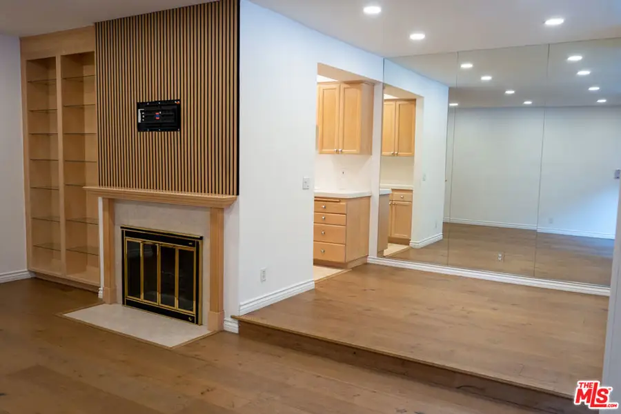 4543 Willis Avenue #102, Sherman Oaks, CA 91403 - #3