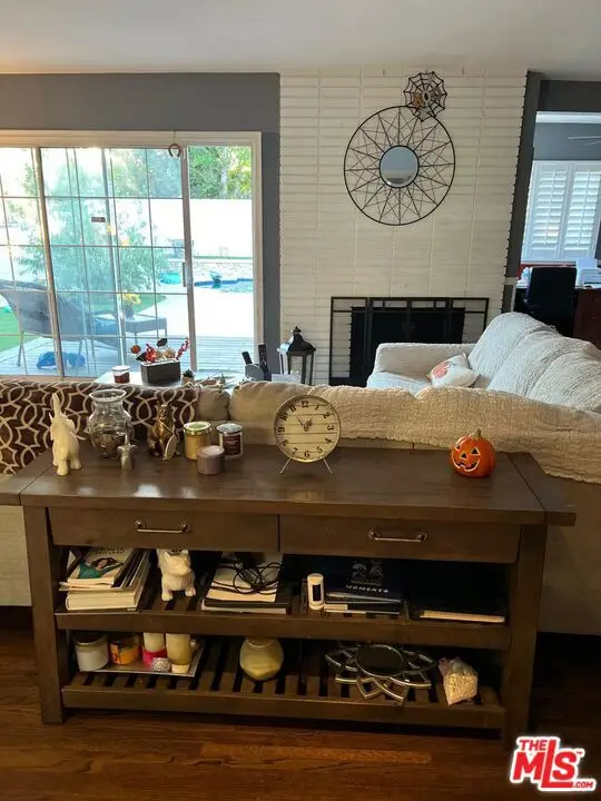 11447 Gothic Avenue, Granada Hills, CA 91344 - Image #3