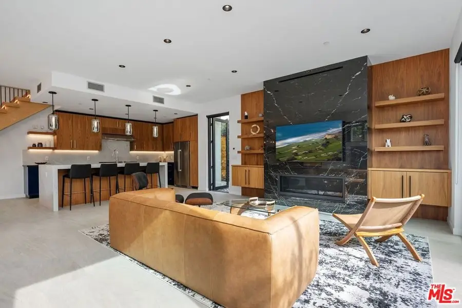 212 Bay Street #103, Santa Monica, CA 90405 - #3