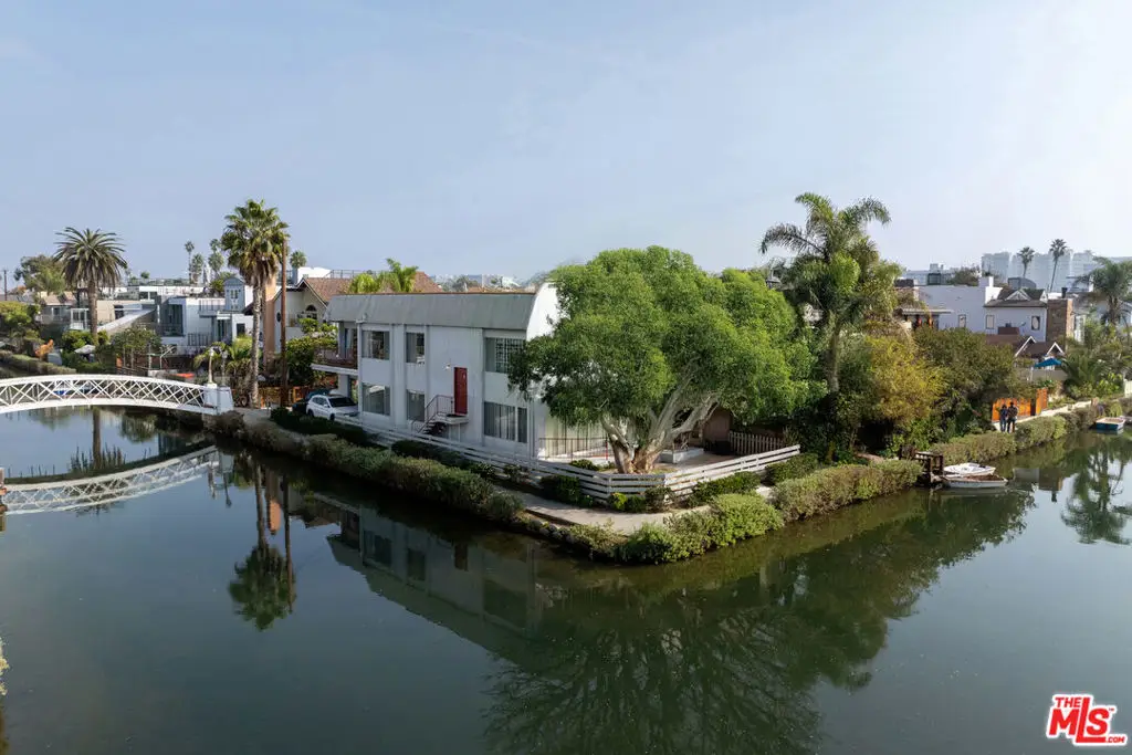 2300 Grand Canal, Venice, CA 90291 - Image #1