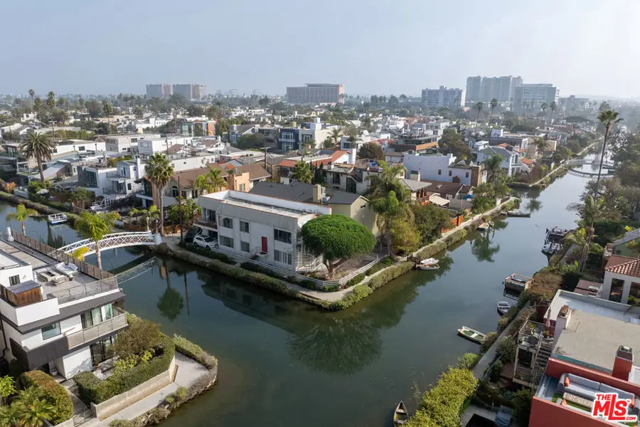 2300 Grand Canal, Venice, CA 90291 - Image #3