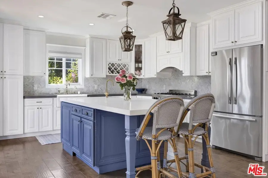 4621 Allott Avenue, Sherman Oaks, CA 91423 - #3