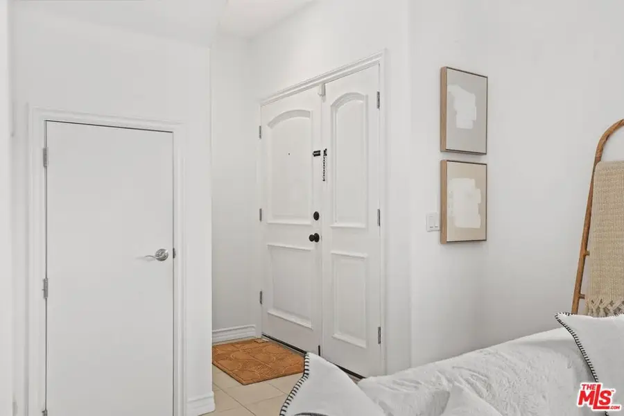 1237 24th Street #B, Santa Monica, CA 90404 - #3