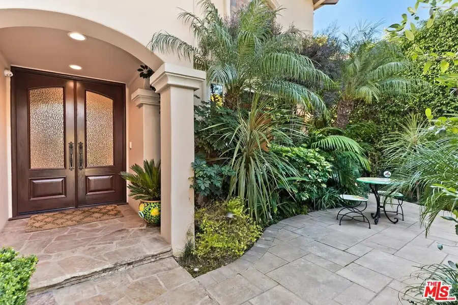 10212 Briarwood Drive, Los Angeles, CA 90077 - #3