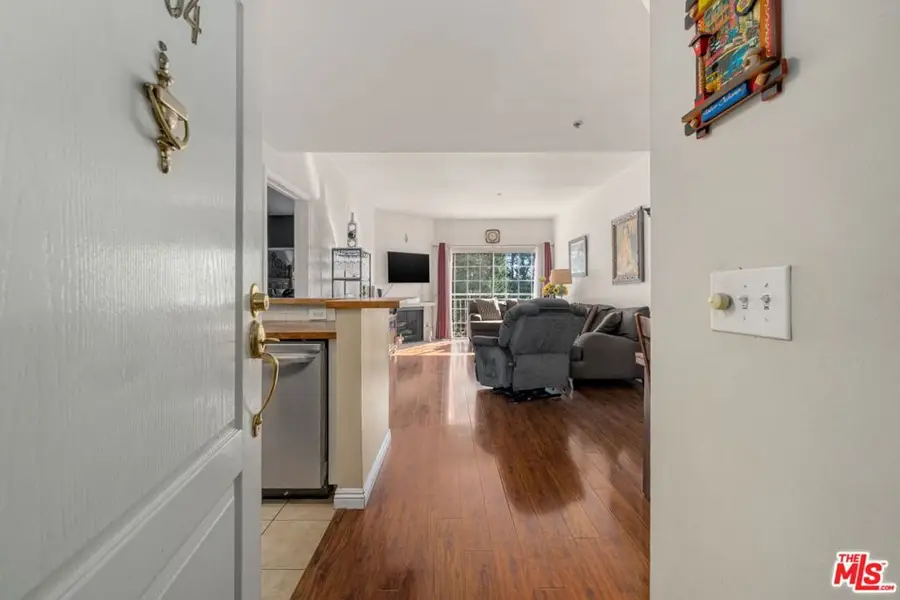 4750 Templeton Street #1104, Los Angeles, CA 90032 - #2