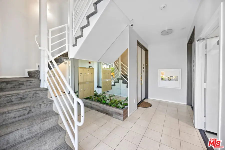 9836 Vidor Drive #1B, Los Angeles, CA 90035 - #3