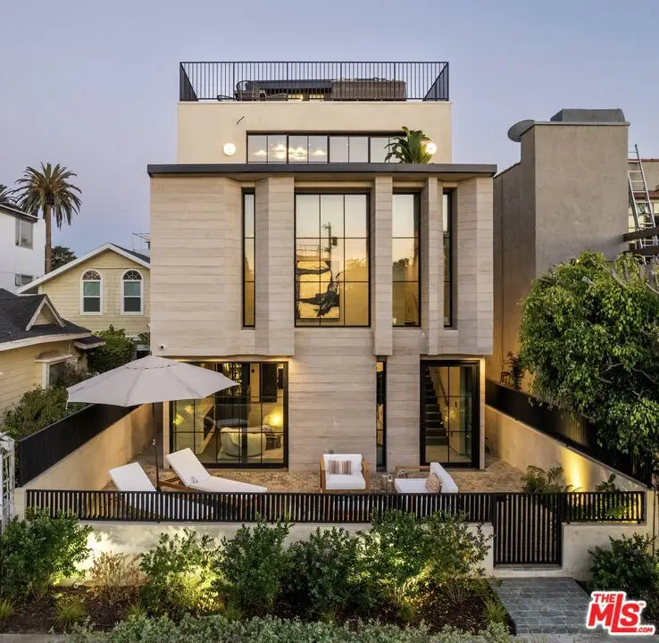 442 Sherman Canal, Venice, CA 90291 - Image #1