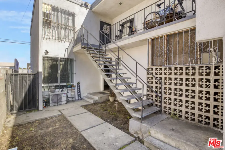 5447 Blackwelder Street, Los Angeles, CA 90016 - Image #2