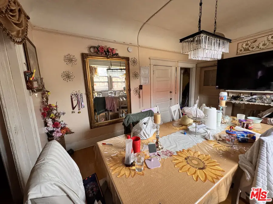 1315 S Westmoreland Avenue, Los Angeles, CA 90006 - #3