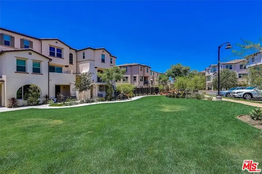 302 Limestone, Lake Forest, CA 92610 - Image #3
