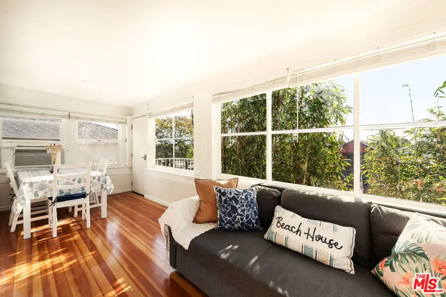 51 Sunset Avenue, Venice, CA 90291 - #3