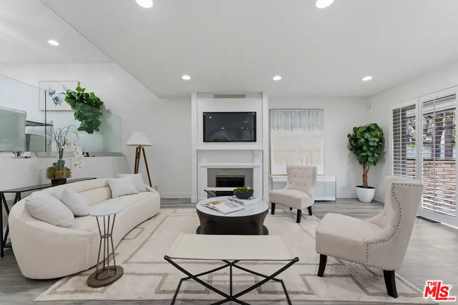 13224 Admiral Avenue #D, Marina Del Rey, CA 90292 - #2