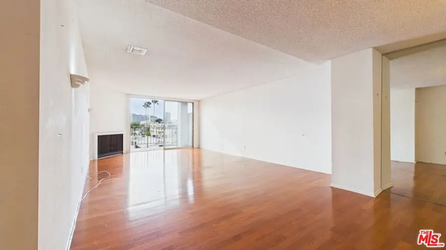 450 S Maple Drive #403, Beverly Hills, CA 90212 - #3