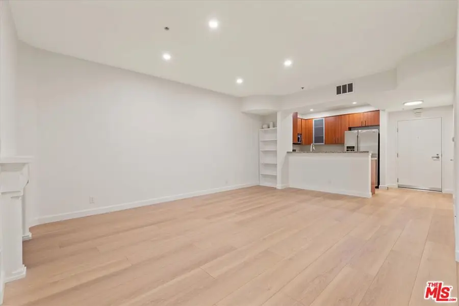 620 S Gramercy Place #122, Los Angeles, CA 90005 - #3