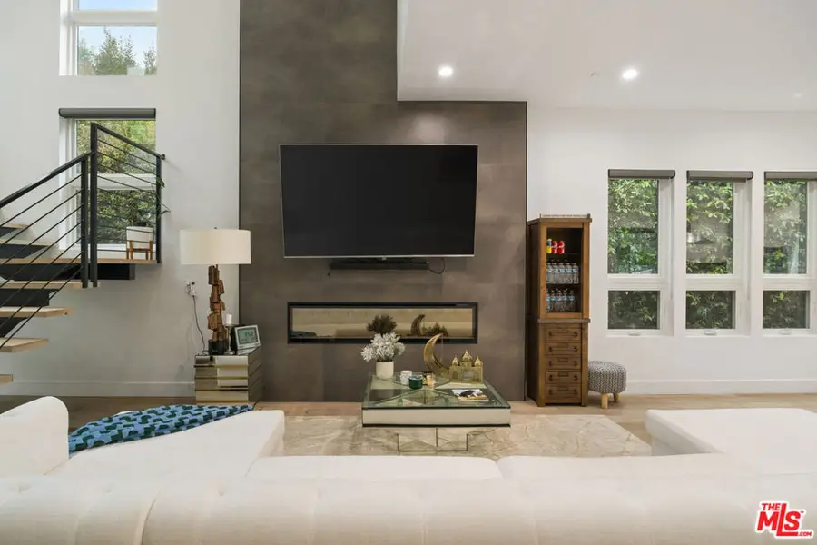 4203 Berryman Avenue, Culver City, CA 90066 - #2