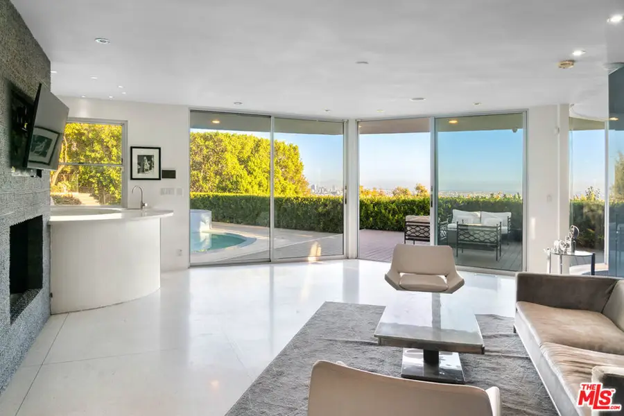 1506 Blue Jay Way, Los Angeles, CA 90069 - #3