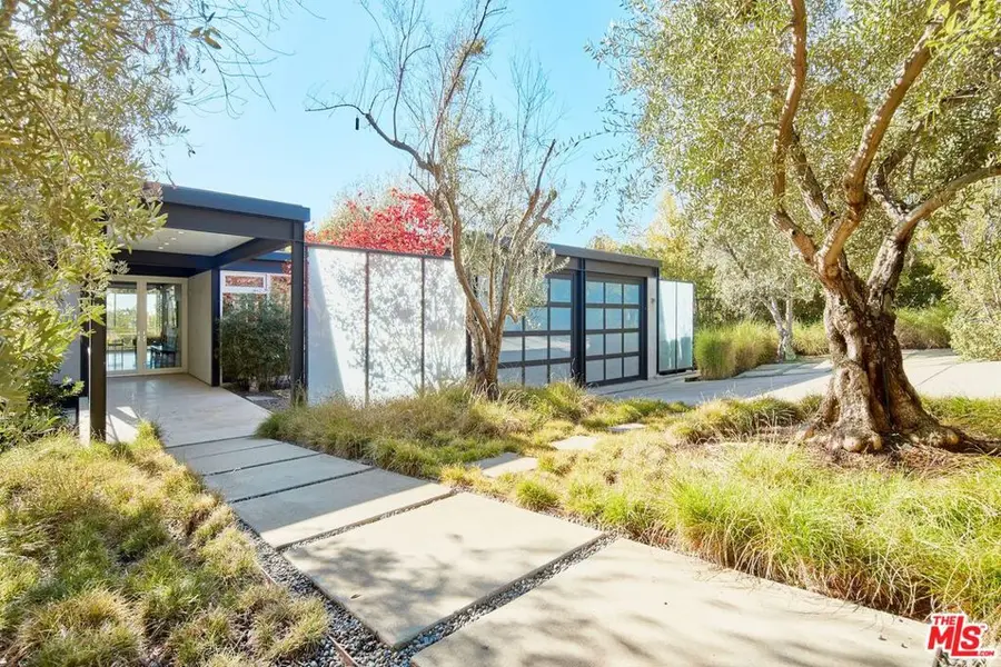 15960 Alcima Avenue, Pacific Palisades, CA 90272 - #2