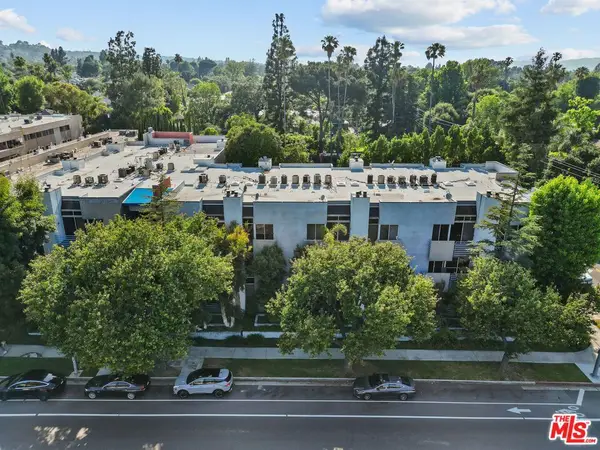 5151 Balboa Boulevard #303, Encino, CA 91316