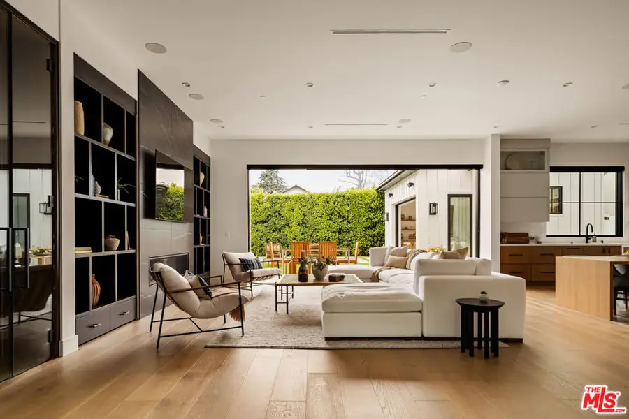 5003 Mammoth Avenue, Sherman Oaks, CA 91423 - #3