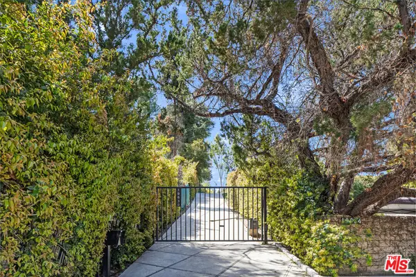 19630 Rosita Street, Tarzana, CA 91356