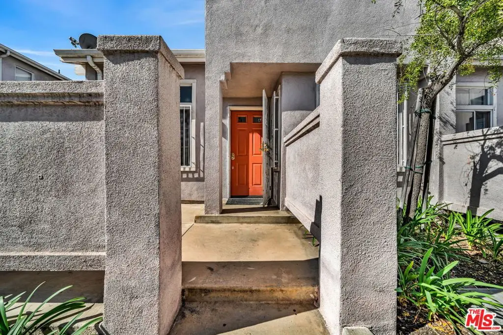 820 W Compton Boulevard #17, Compton, CA 90220 - #1