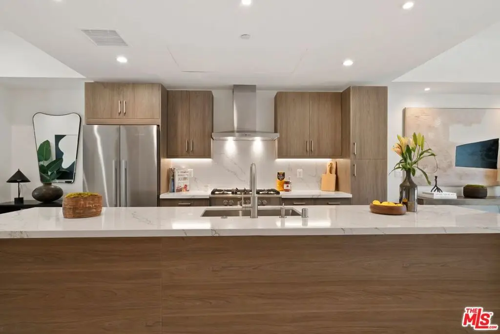 3806 S Verona Court, Los Angeles, CA 90066 - #1