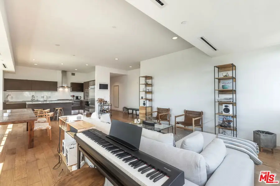 3111 Via Dolce #404, Marina Del Rey, CA 90292 - #3