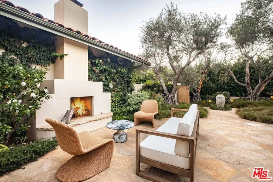 1296 Capri Drive, Pacific Palisades, CA 90272 - #2