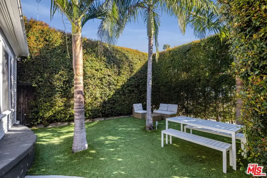 1233 N Genesee Avenue, Los Angeles, CA 90046 - #3