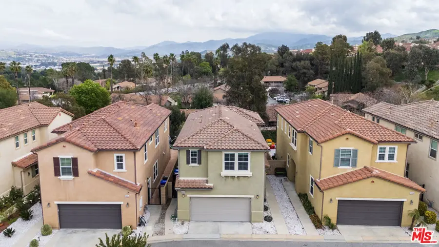 26350 Piazza Di Sarro, Newhall, CA 91321 - #2