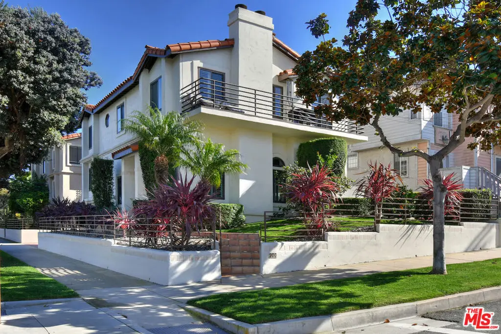 200 S Juanita Avenue, Redondo Beach, CA 90277 - #1