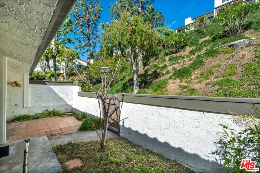 17105 Palisades Circle, Pacific Palisades, CA 90272 - #2
