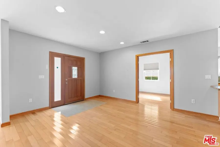 843 S Mullen Avenue, Los Angeles, CA 90005 - #3