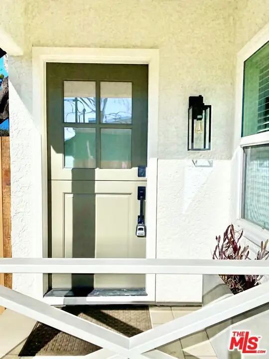 5222 5220 Whitsett Avenue #2, Valley Village, CA 91607 - #1