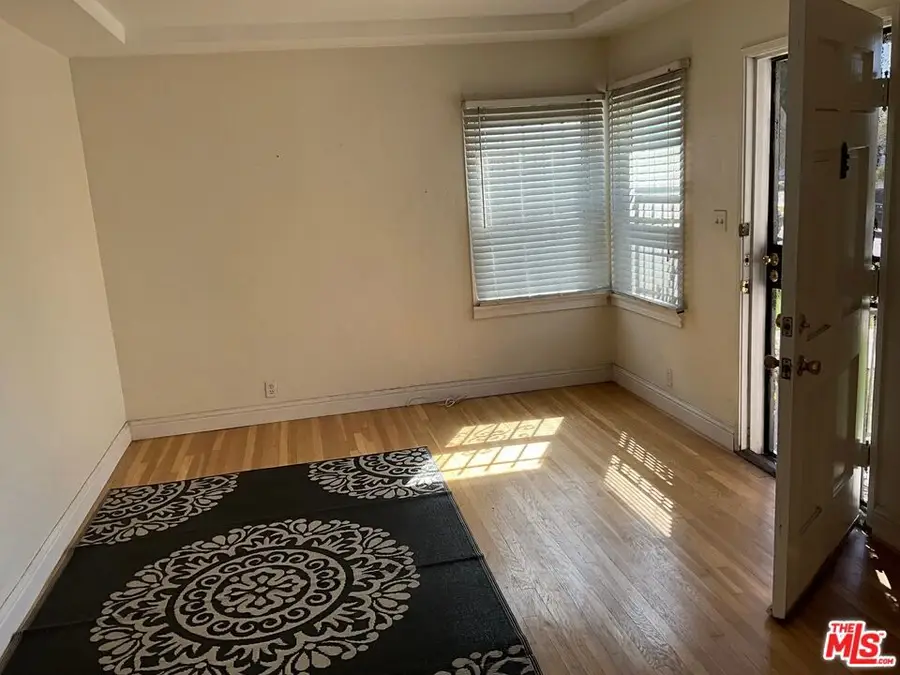 3766 Cimarron Street, Los Angeles, CA 90018 - #3