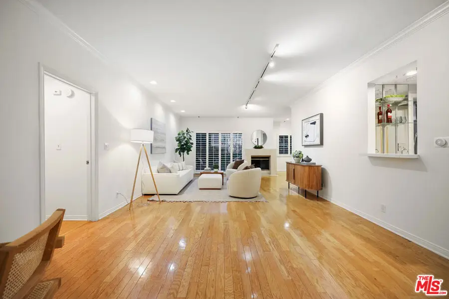 11737 Darlington Avenue #104, Los Angeles, CA 90049 - #3