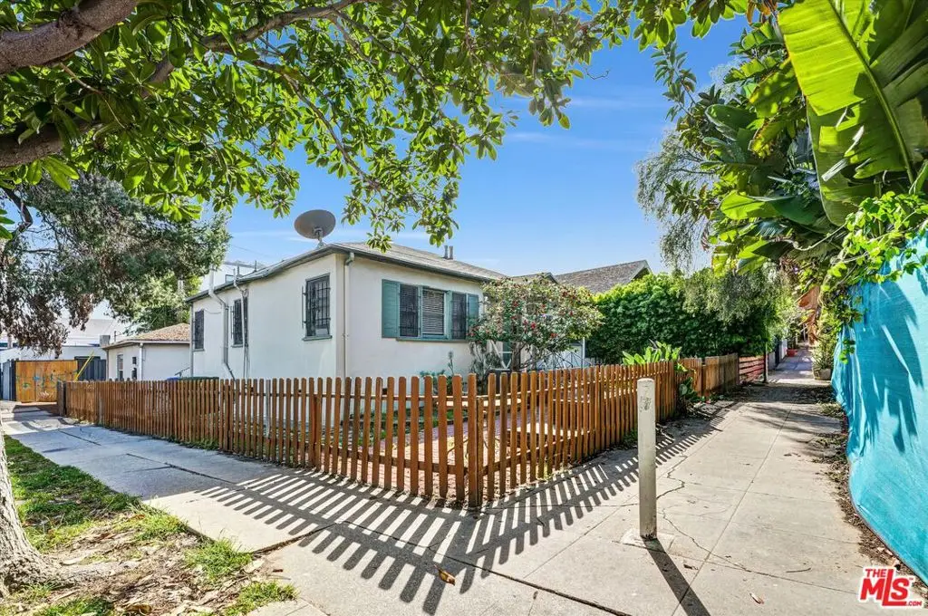134 Park Place, Venice, CA 90291 - #1