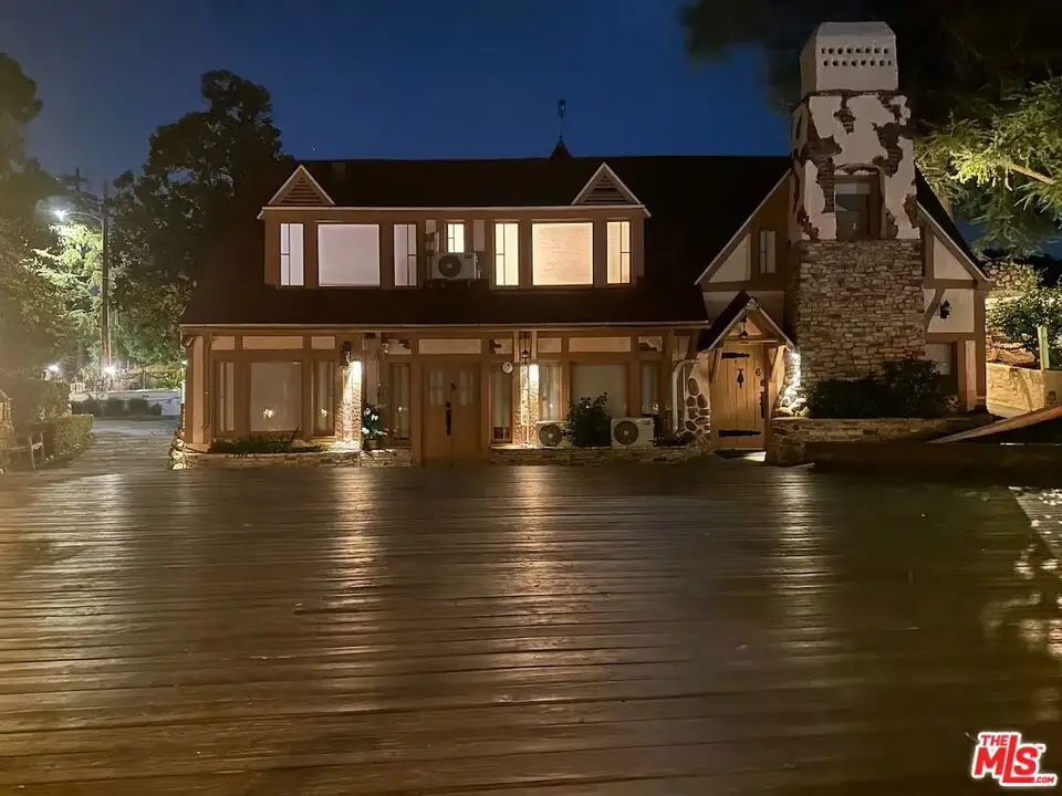 23031 8th Street, Newhall, CA 91321 - #1