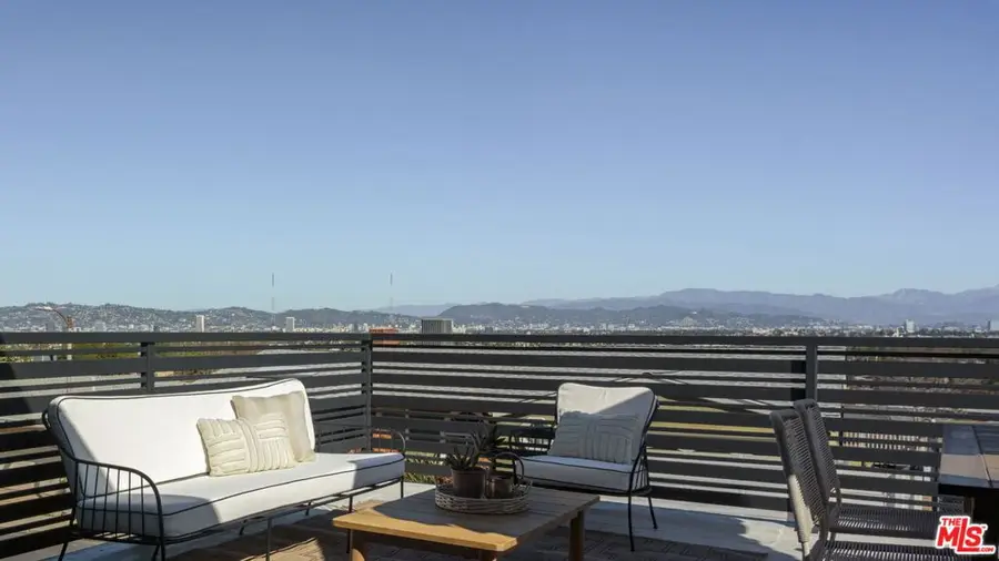 4100 Don Diablo Drive, Los Angeles, CA 90008 - #3