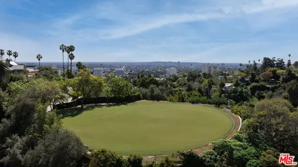 7200 La Presa Drive, Los Angeles, CA 90068