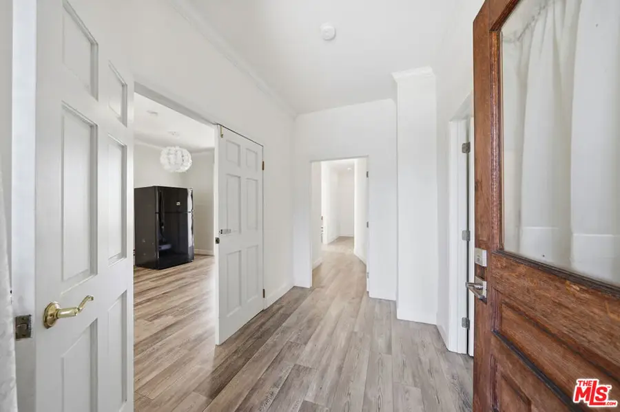 1147 S Westlake Avenue, Los Angeles, CA 90006 - #2