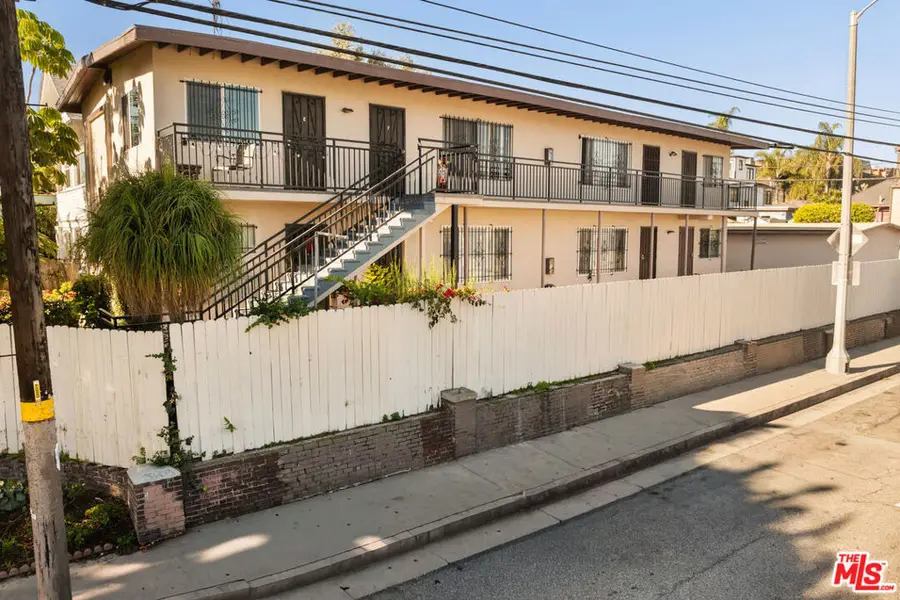 51 Thornton Avenue, Venice, CA 90291 - #2