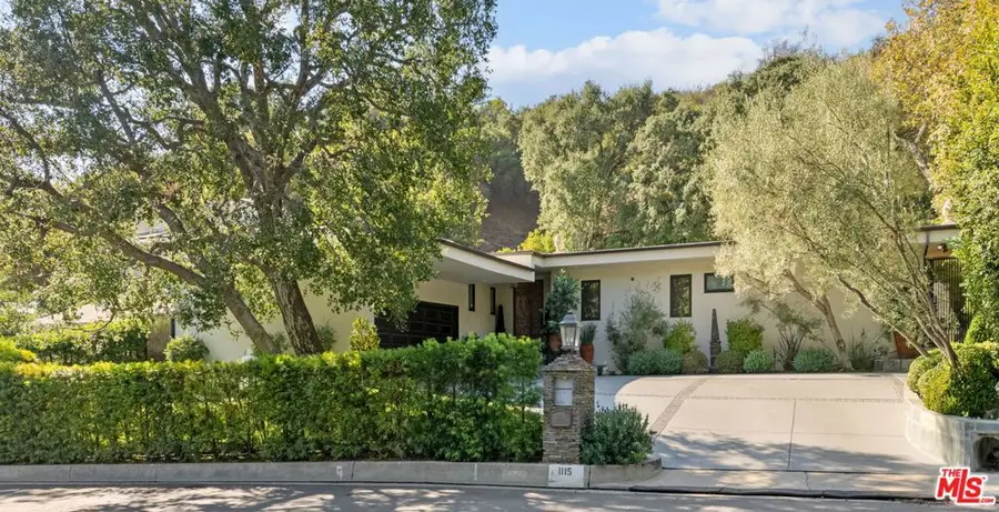 1115 N Bundy Drive, Los Angeles, CA 90049 - #2
