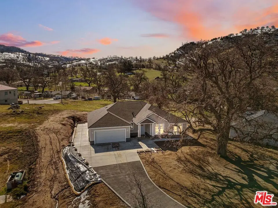 28701 Delaware Drive, Tehachapi, CA 93561 - #1