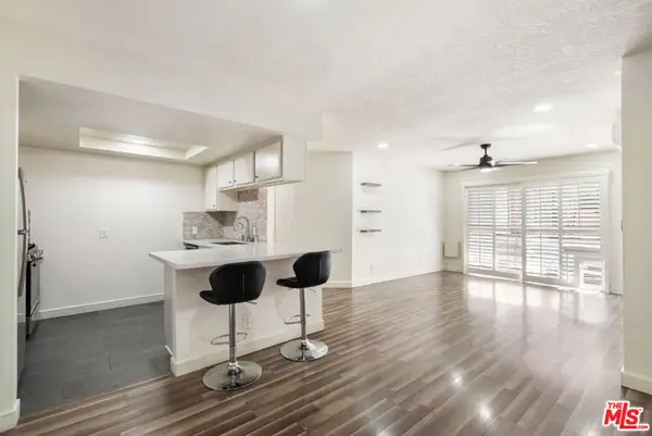 327 Chestnut Avenue #104, Long Beach, CA 90802