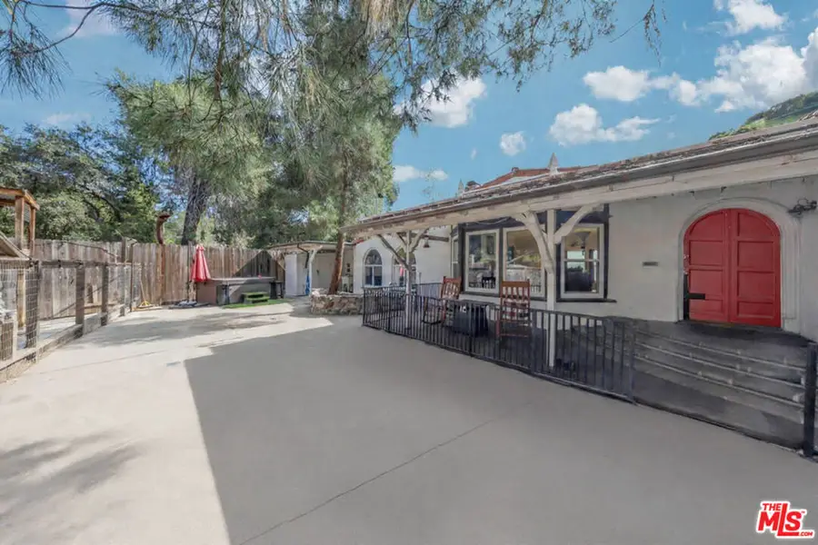 8600 La Tuna Canyon Road, Sun Valley, CA 91352 - #2