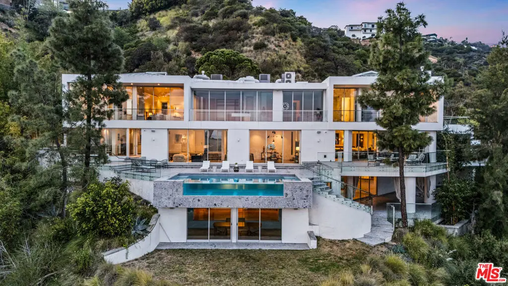 8854 Thrasher Avenue, Los Angeles, CA 90069 - #1