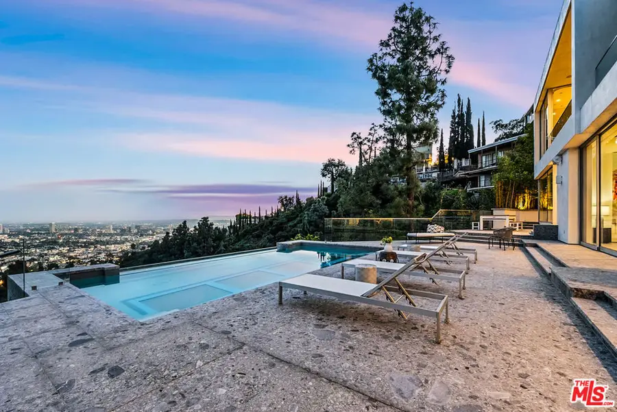 8854 Thrasher Avenue, Los Angeles, CA 90069 - #3